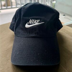 Nike Classic Black Hat